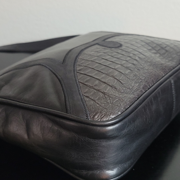 Bally  Vintage  leather  crossbody  bag - Picture 9 of 16